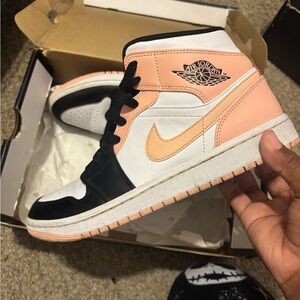 Jordan Women's Black and Peach Sneakers